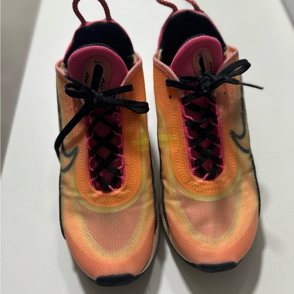 Nike 2090 like new - Picture 5 of 5